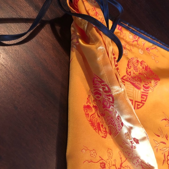 Custom made Yellow Asian Skirt XL - Picture 6 of 8